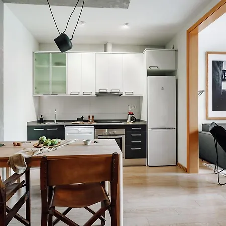 Apartment Biescas - 1 Bedroom In Eixample Esquerra Barcelona